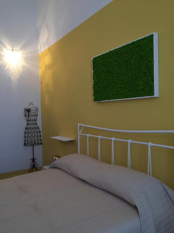 4 Balconi House-Appartamento Salentino Nel Centro Di Lecce Bagian luar foto