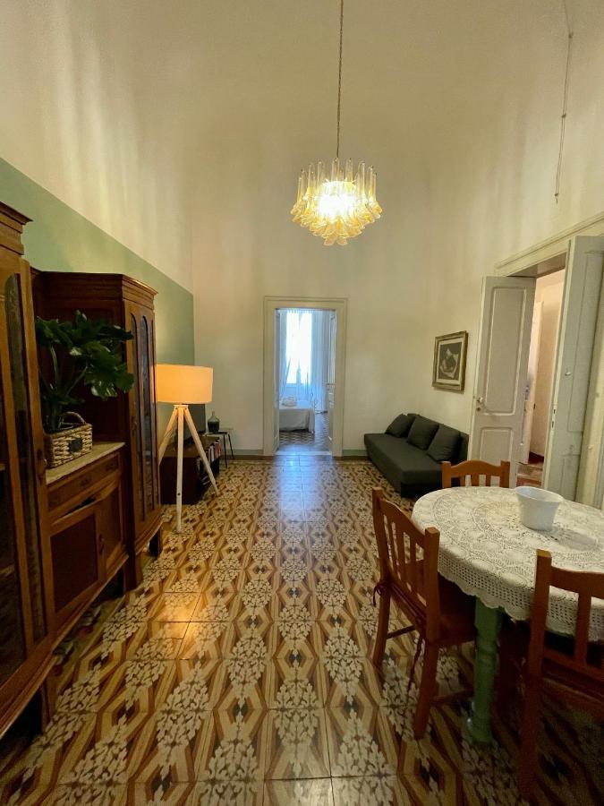 4 Balconi House-Appartamento Salentino Nel Centro Di Lecce Bagian luar foto
